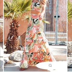 Vici size large out fit